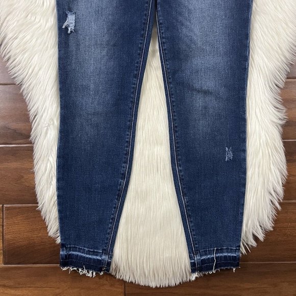 Spanx Women's Size Medium Distressed Medium Wash Ankle Skinny Jegging Jeans - Picture 2 of 10